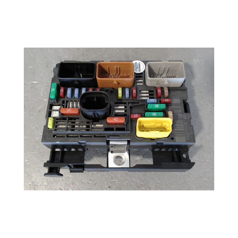 BOITE A FUSIBLES PEUGEOT 308 I Phase 1 2007-2011