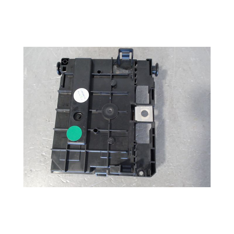 BOITE A FUSIBLES PEUGEOT 407 SW Phase 1 2004-2008