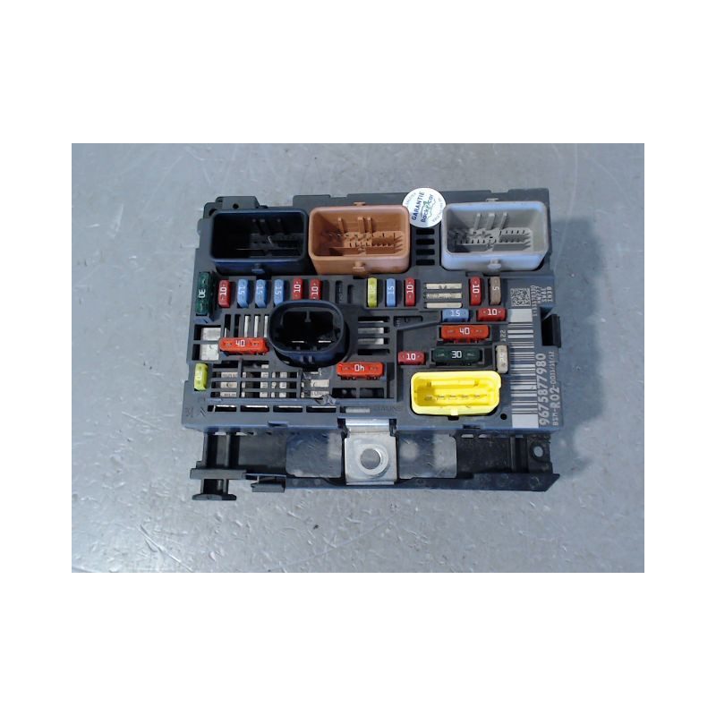 BOITE A FUSIBLES PEUGEOT 3008 BREAK I Phase 1 2009-2013