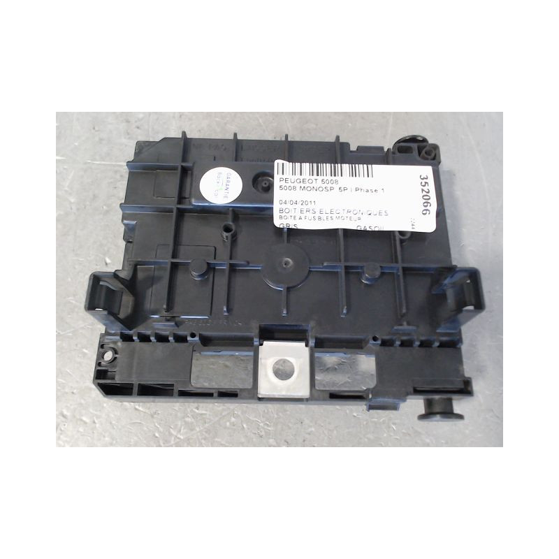 BOITE A FUSIBLES PEUGEOT 5008 MONOSP. I Phase 1 2009-2013