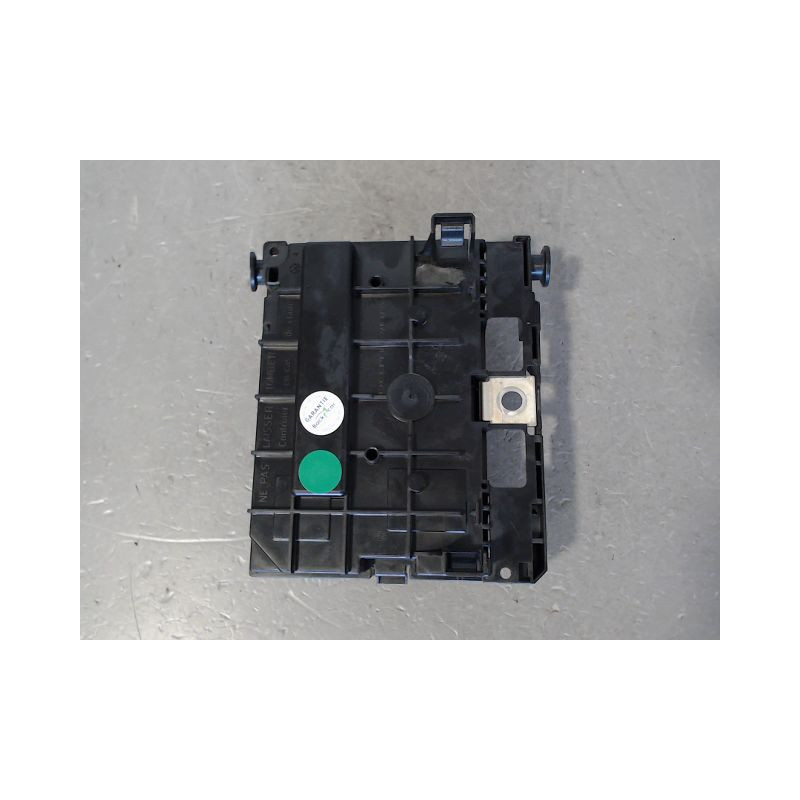 BOITE A FUSIBLES PEUGEOT 307 CC 2P Phase 2 2005-2008