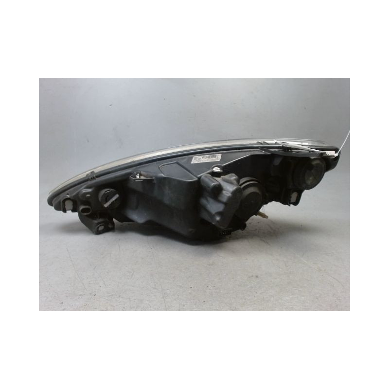 PHARE DROIT PEUGEOT 1007