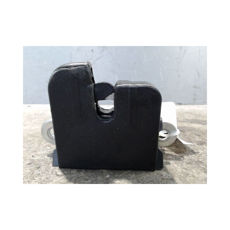 SERRURE HAYON  VOLKSWAGEN GOLF V 2003-2009
