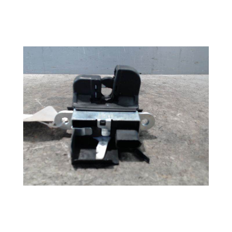 SERRURE HAYON  VOLKSWAGEN GOLF V 2003-2009