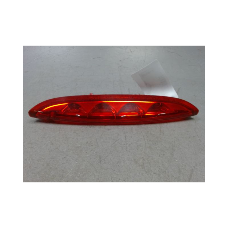 FEUX STOP SUPPLEMENTAIRE PEUGEOT 208