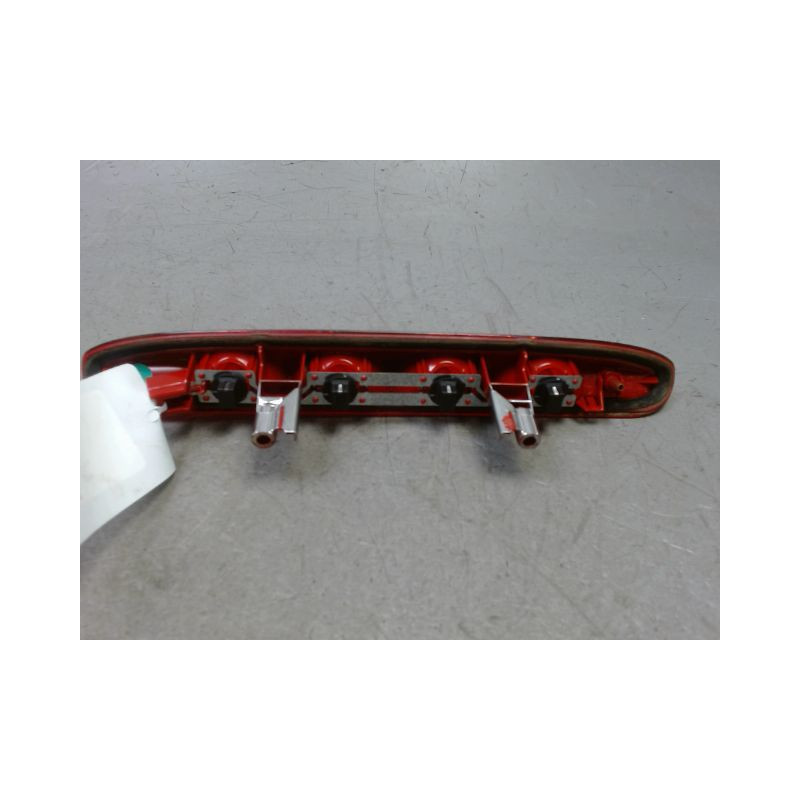 FEUX STOP SUPPLEMENTAIRE PEUGEOT 208