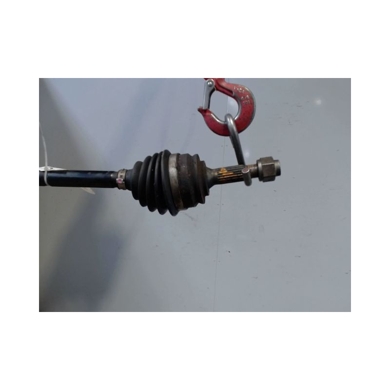 TRANSMISSION AVANT GAUCHE PEUGEOT 208 1.2 PureTech 82