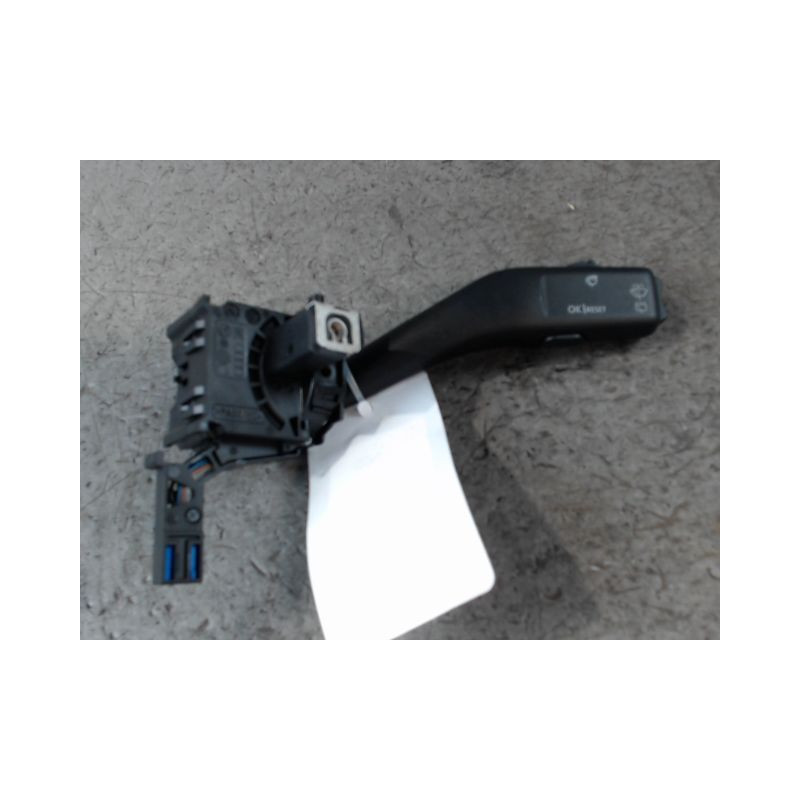 COMMANDE ESSUIE GLACE VOLKSWAGEN GOLF V PLUS 2005-