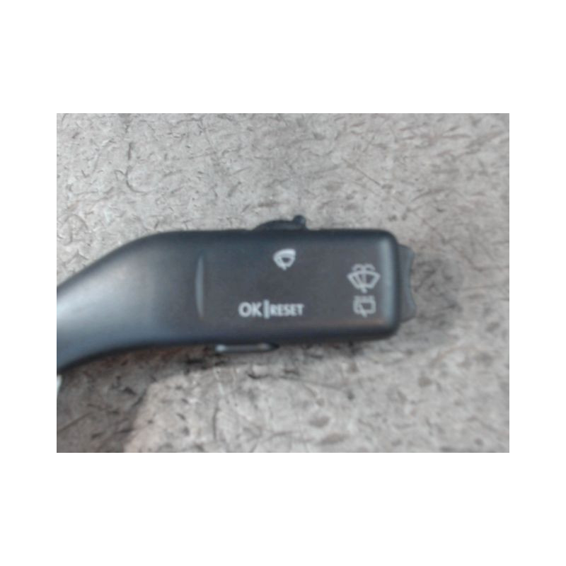 COMMANDE ESSUIE GLACE VOLKSWAGEN GOLF V PLUS 2005-