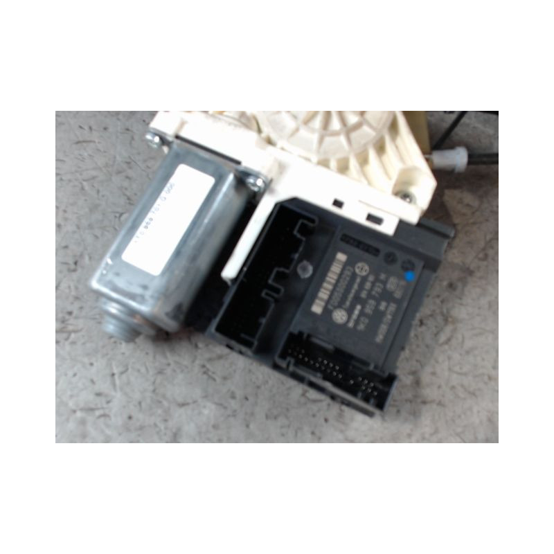 MECANISME+MOTEUR LEVE-GLACE AVANT GAUCHE SEAT LEON 2005-