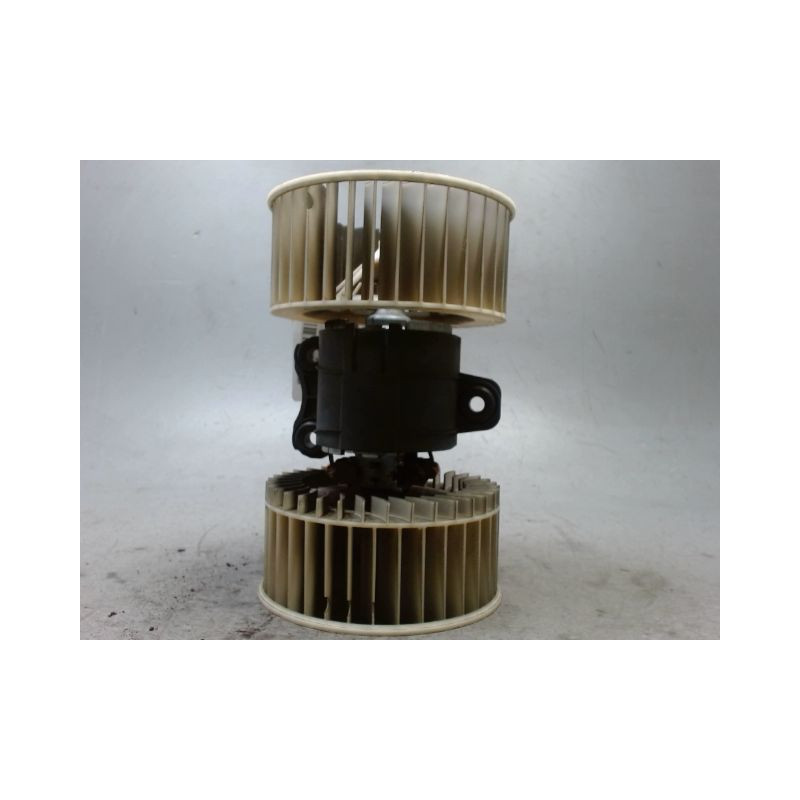 MOTEUR VENTILATEUR CHAUFFAGE B.M.W. X5