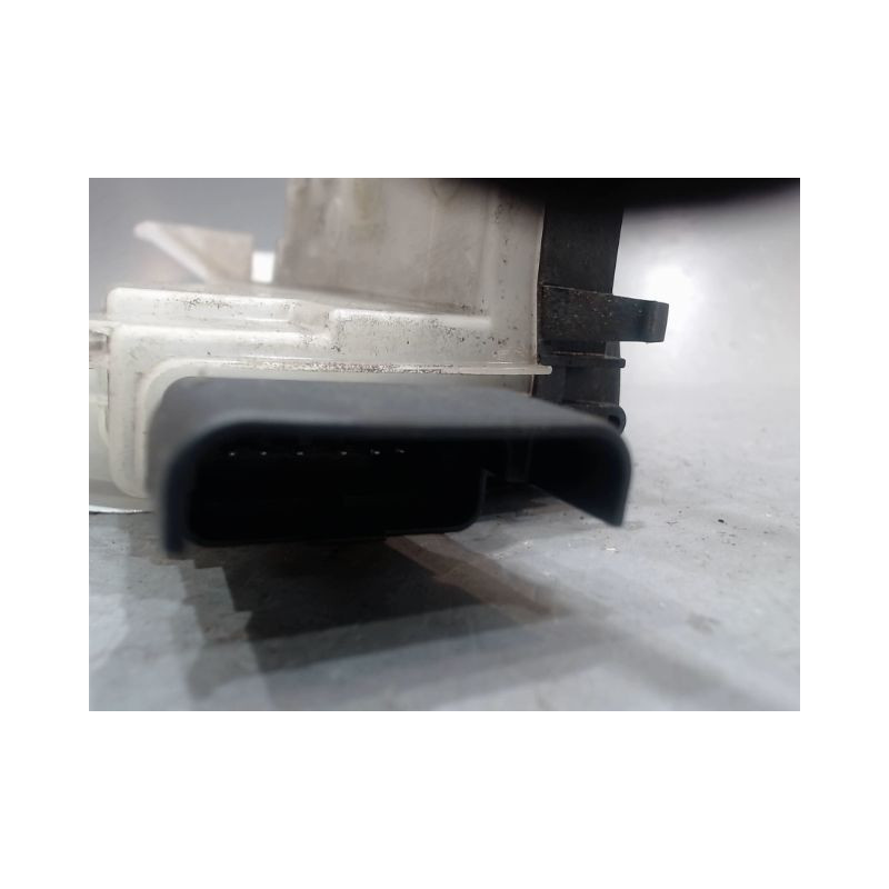 SYSTEME CONDAMNATION AVANT GAUCHE PEUGEOT 5008