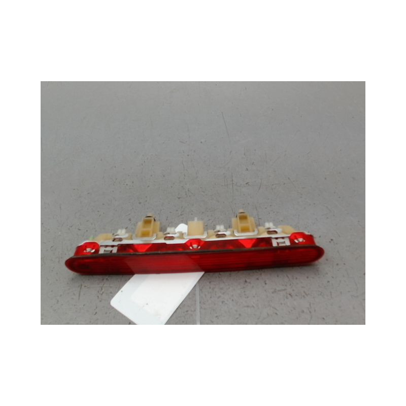 FEUX STOP SUPPLEMENTAIRE PEUGEOT 207 2006-2013