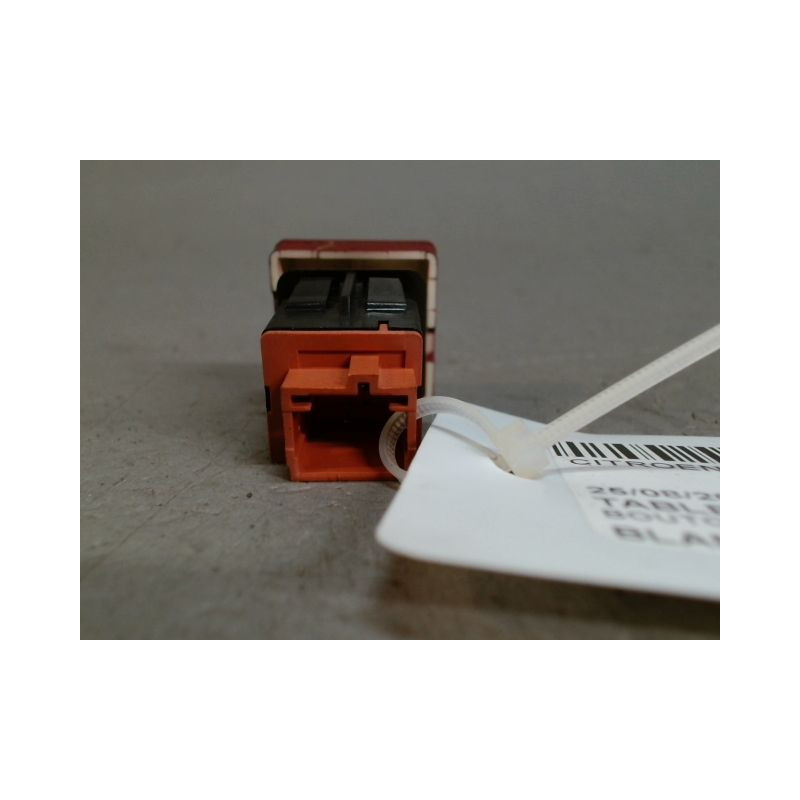 BOUTON DE WARNING CITROEN BERLINGO