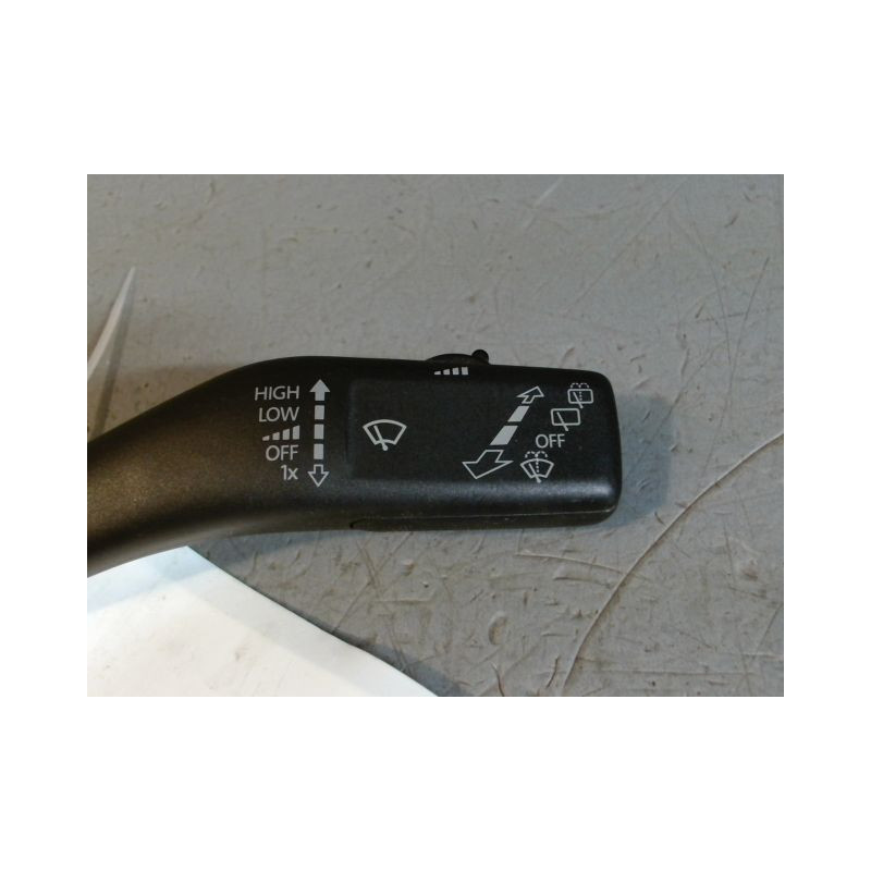 COMMANDE ESSUIE GLACE VOLKSWAGEN GOLF V SW 2007-