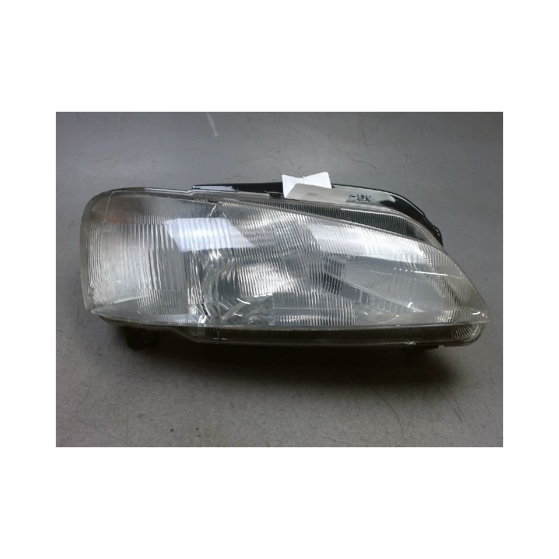 PHARE DROIT PEUGEOT 106 96-2003