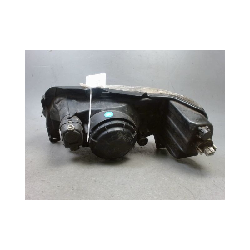 PHARE DROIT PEUGEOT 106 96-2003