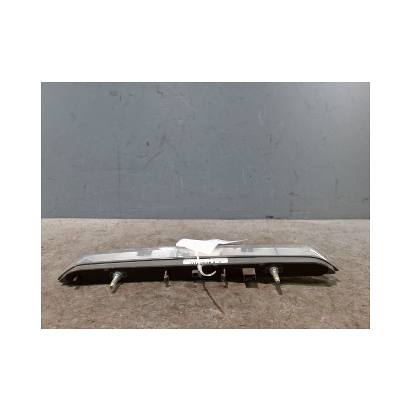 FEUX STOP SUPPLEMENTAIRE PEUGEOT 308 2011-