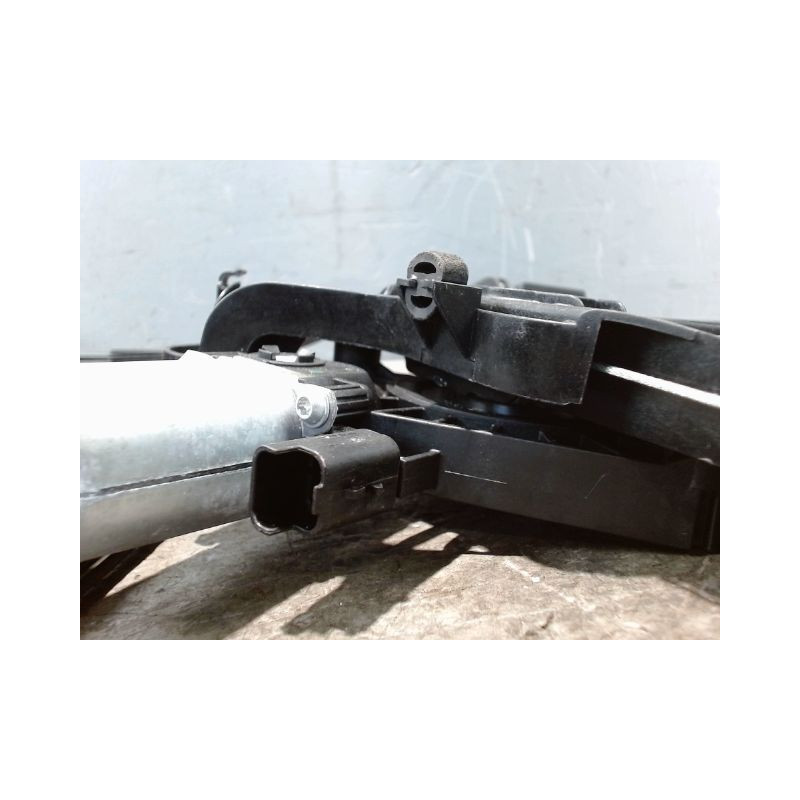 MECANISME+MOTEUR LEVE-GLACE AVANT DROIT PEUGEOT 308 2011-