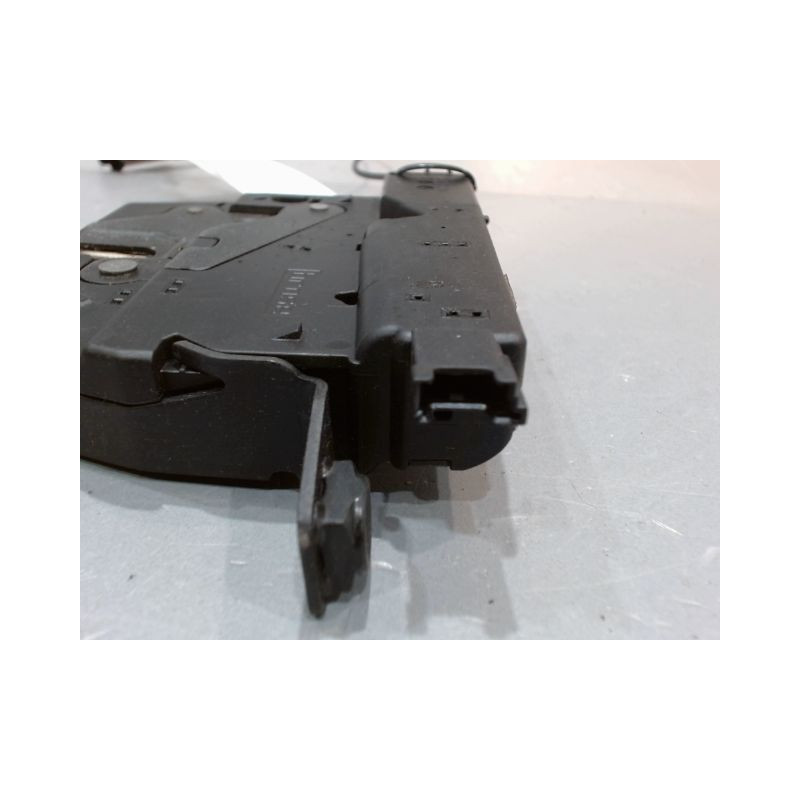 SERRURE HAYON  BMW SERIE 1