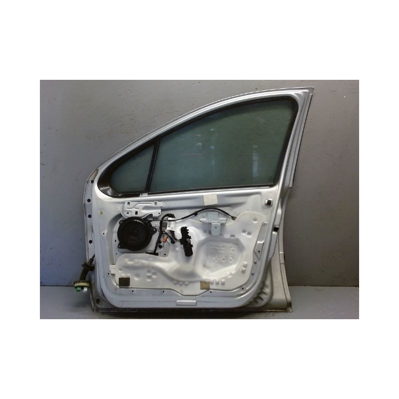 PORTE AVANT DROIT PEUGEOT 207 SW