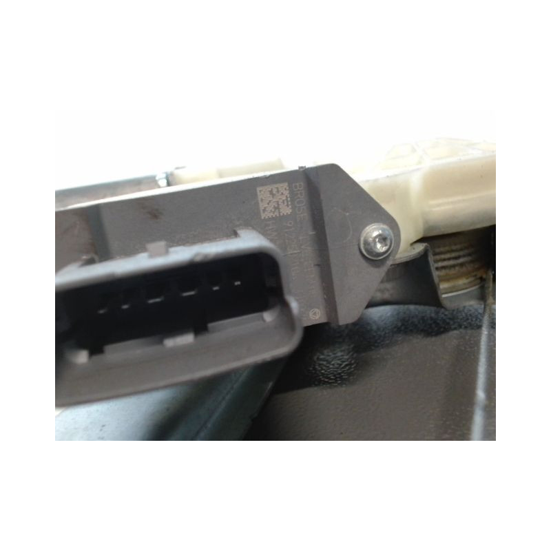 MECANISME+MOTEUR LEVE-GLACE AVANT DROIT PEUGEOT 3008 BREAK I Phase 1 2009-2013
