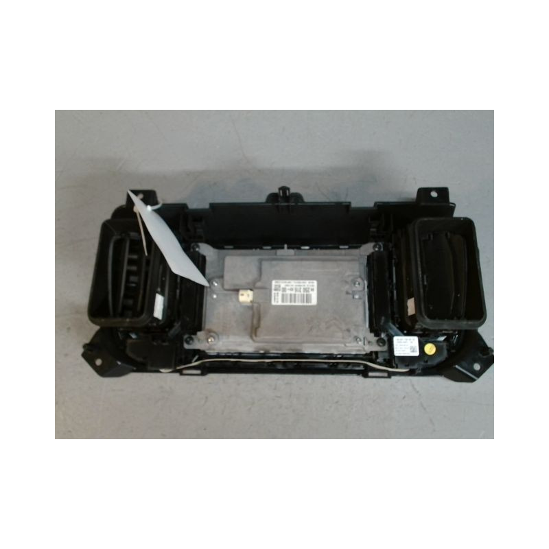 ECRAN GPS PEUGEOT EXPERT