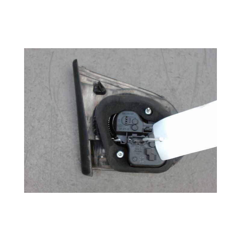 FEU ARRIERE INTERIEUR DROIT VOLKSWAGEN GOLF VI 2008-