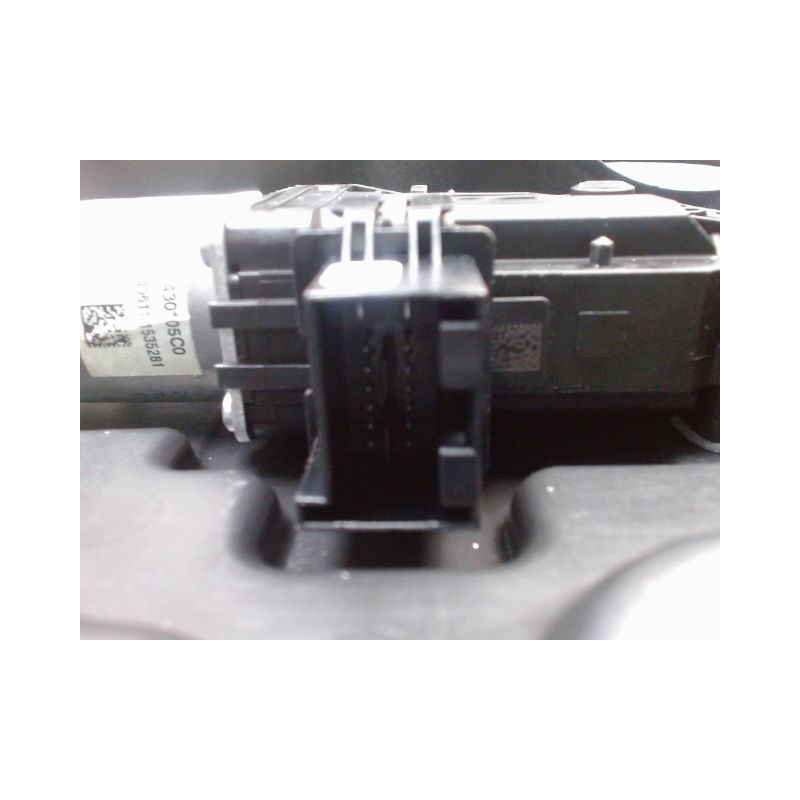 MECANISME+MOTEUR LEVE-GLACE AVANT DROIT SEAT IBIZA