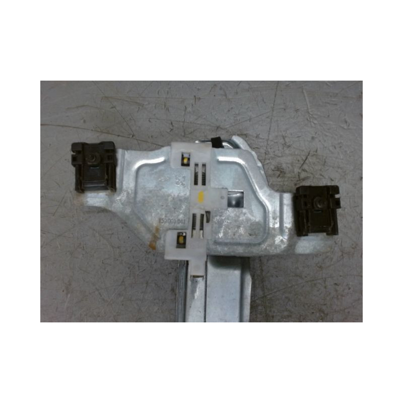 MECANISME+MOTEUR LEVE-GLACE AVANT DROIT PEUGEOT 2008