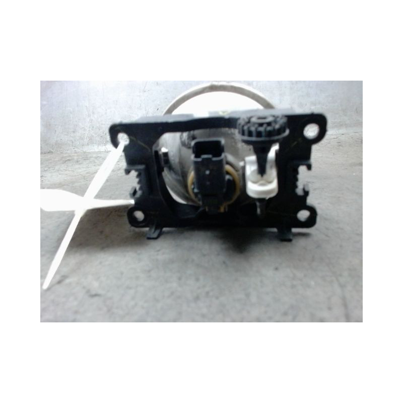 PHARE ANTIBROUILLARD AVANT DROIT PEUGEOT 3008