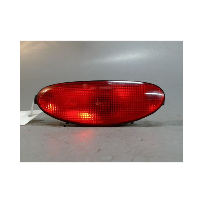 FEU BROUILLARD CENTRAL ARRIERE PEUGEOT 206