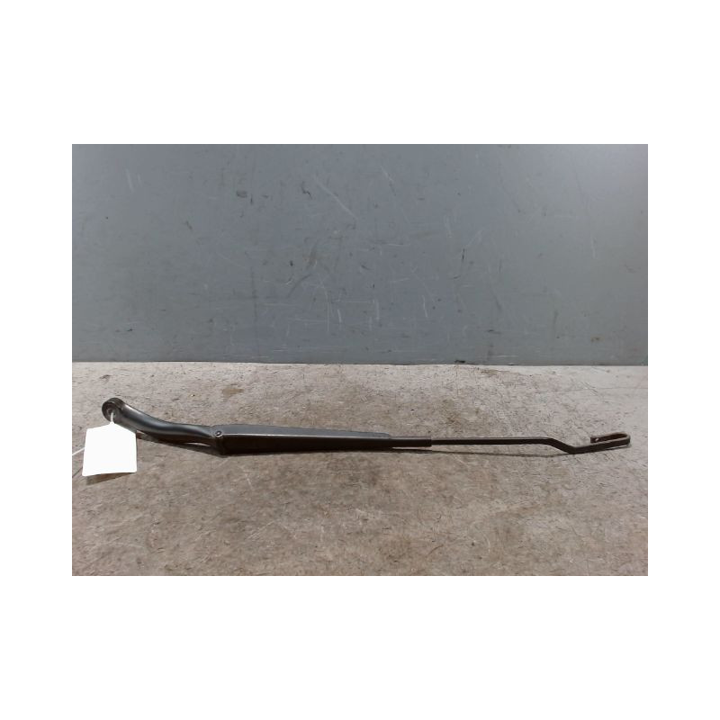 BRAS ESSUIE-GLACE AVANT DROIT PEUGEOT 307 2001-2005