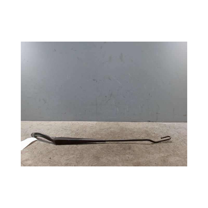 BRAS ESSUIE-GLACE AVANT GAUCHE PEUGEOT 307 2001-2005