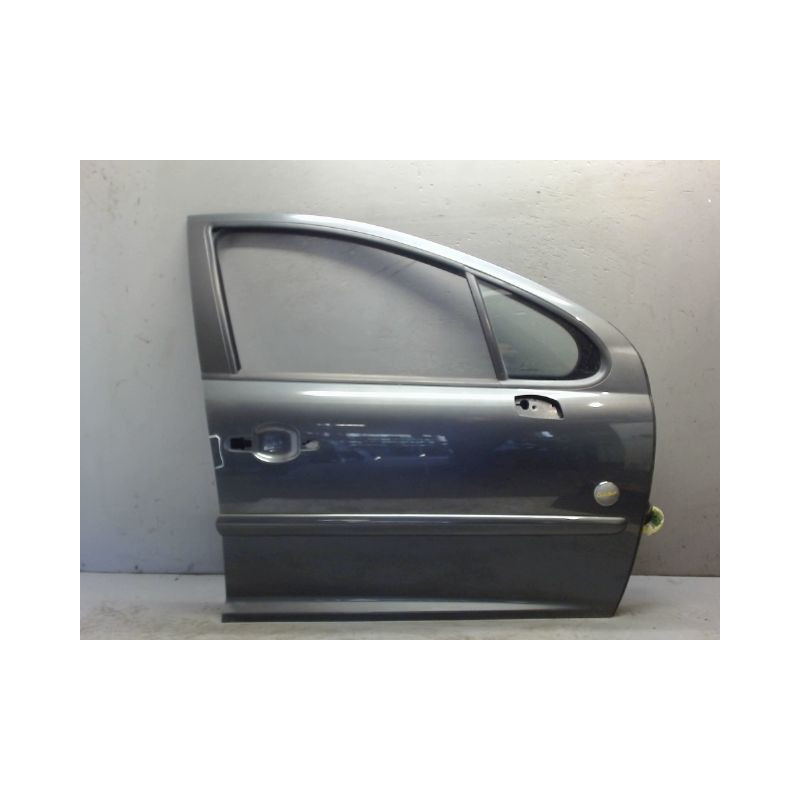 PORTE AVANT DROIT PEUGEOT 207