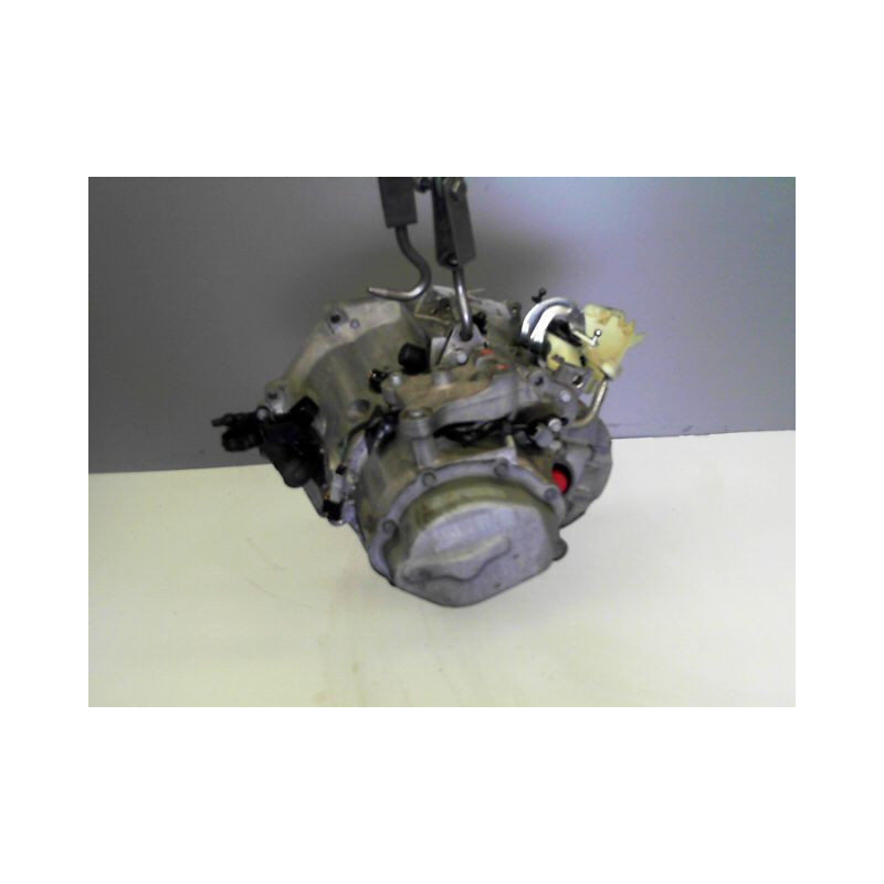 BOITE A VITESSE MECANIQUE PEUGEOT 2008 1.2 THP 110 / PureTech 110