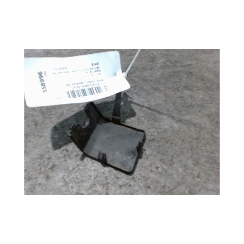 OBTURATEUR COUVRE CROCHET DE BOUCLIER AV CITROEN BERLINGO II BREAK 2008-