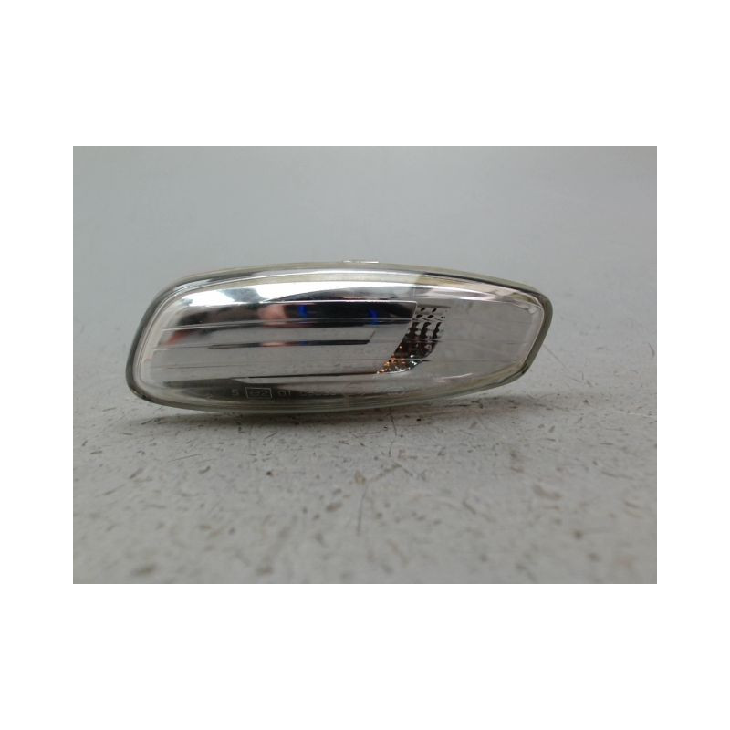 REPETITEUR RETROVISEUR GAUCHE PEUGEOT 3008 BREAK I Phase 1 2009-2013