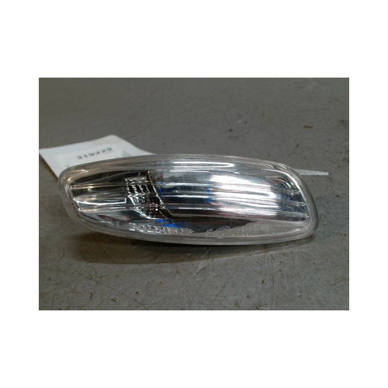 REPETITEUR RETROVISEUR DROIT PEUGEOT 308
