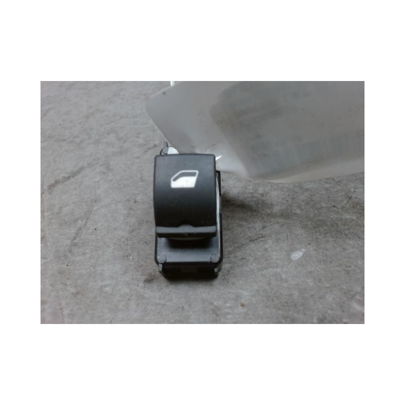 COMMANDE LEVE-GLACE PORTE ARG PEUGEOT 3008