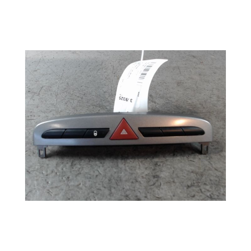 BOUTON DE WARNING PEUGEOT 308 2007-