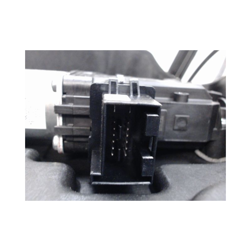 MECANISME+MOTEUR LEVE-GLACE AVANT DROIT SEAT IBIZA IV Phase 1 2008-2012
