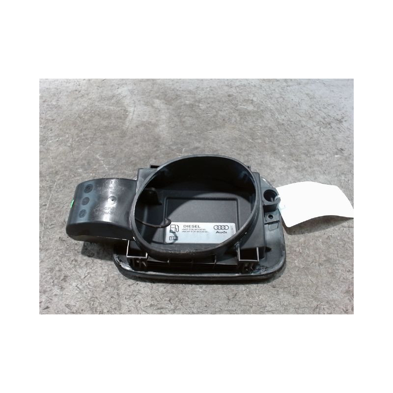 VOLET DE TRAPPE CARBURANT AUDI A4 2004-