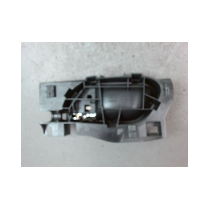 POIGNEE INTERIEURE PORTE AVANT DROIT PEUGEOT 207 2006-2013