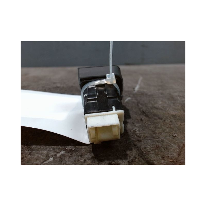 BOUTON DE WARNING PEUGEOT PARTNER TEPEE 2008-
