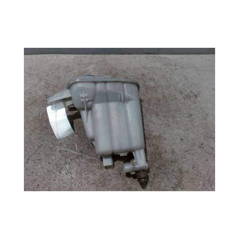 VASE EXPANSION AUDI A4 2004-