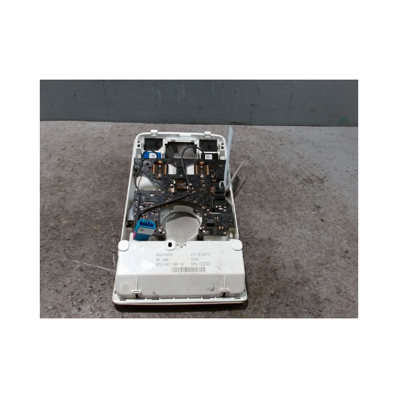 PLAFONNIER AUDI A4 2004-
