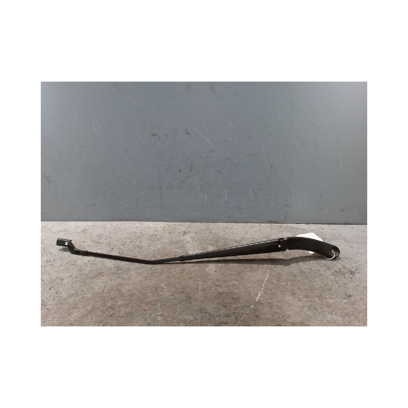 BRAS ESSUIE-GLACE AVANT DROIT VOLKSWAGEN POLO 2009-
