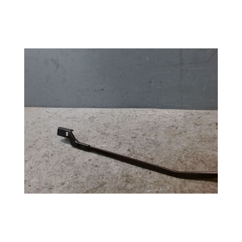 BRAS ESSUIE-GLACE AVANT DROIT VOLKSWAGEN POLO 2009-