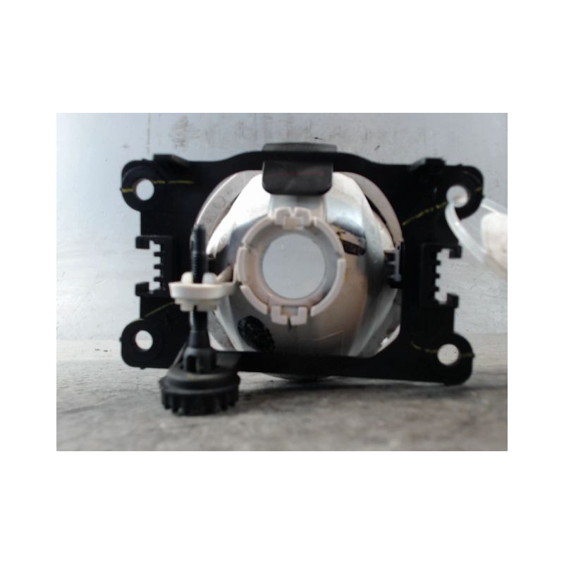 PHARE ANTIBROUILLARD AVANT GAUCHE PEUGEOT 208